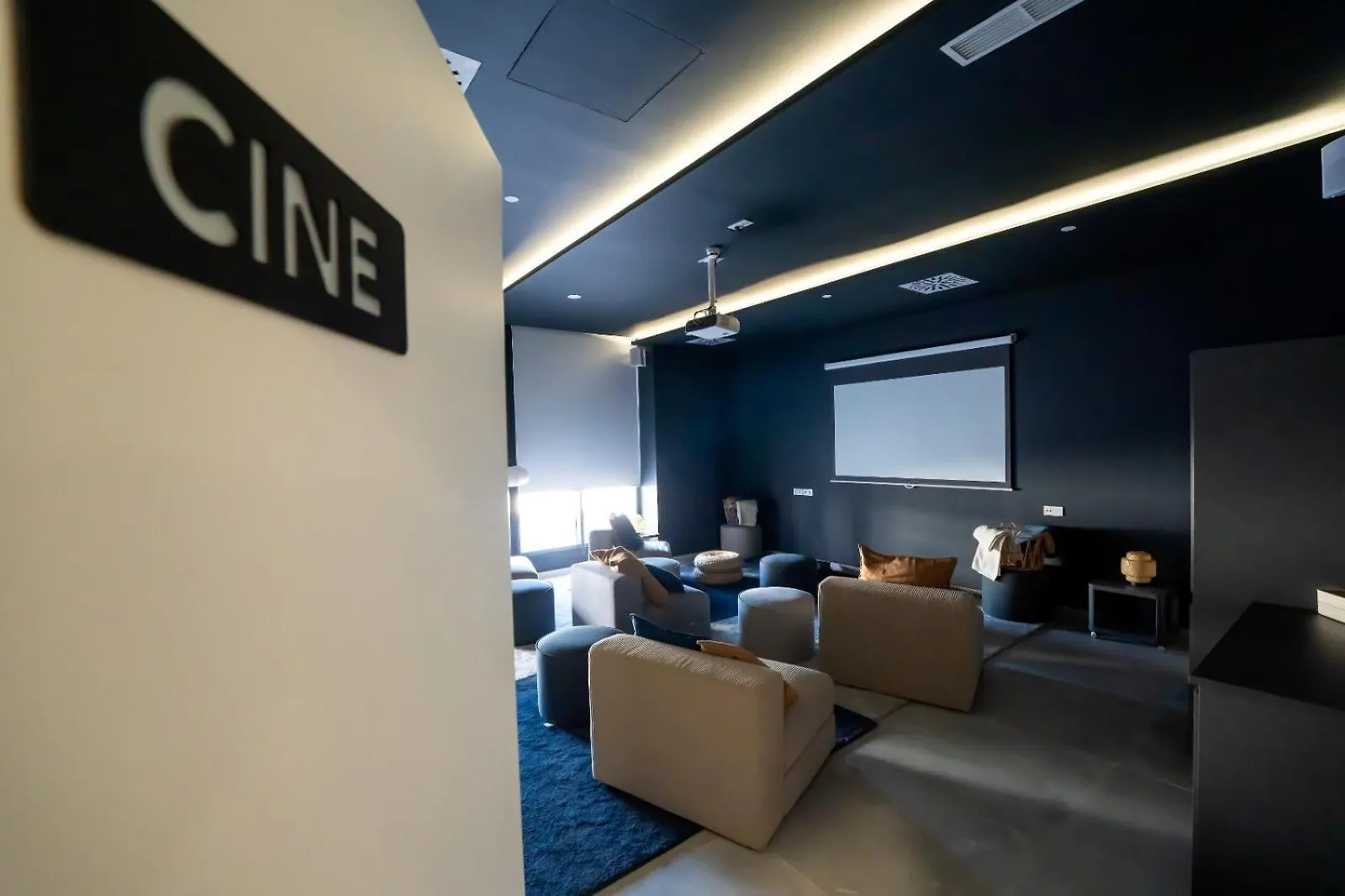 فيلا Malaga Skyline 4 Pool & Parking Free 0*,