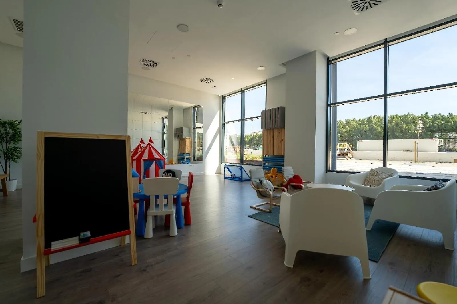 Malaga Skyline 4 Pool & Parking Free Villa Holiday home